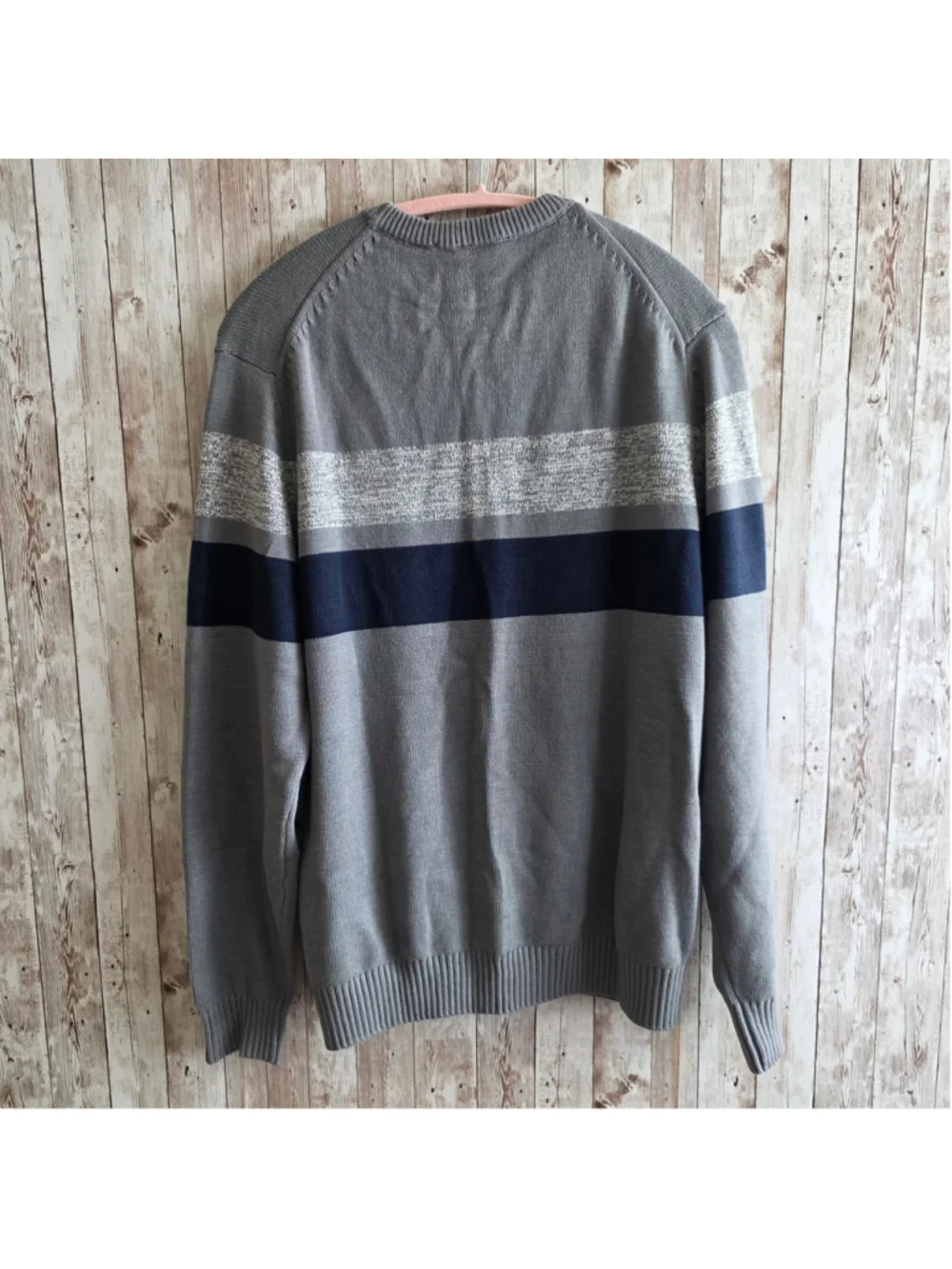 Men's IZOD Crewneck Sweater Large Grey Navy Blue Striped NWT